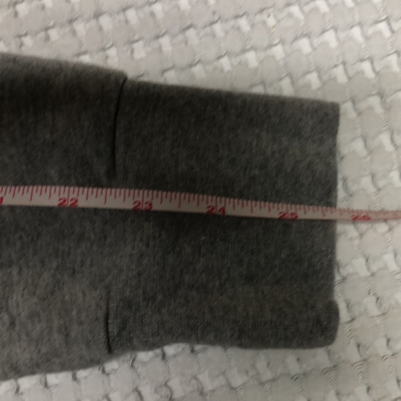 EUC Reebok Size L Sweatshirt - Picture 15 of 15